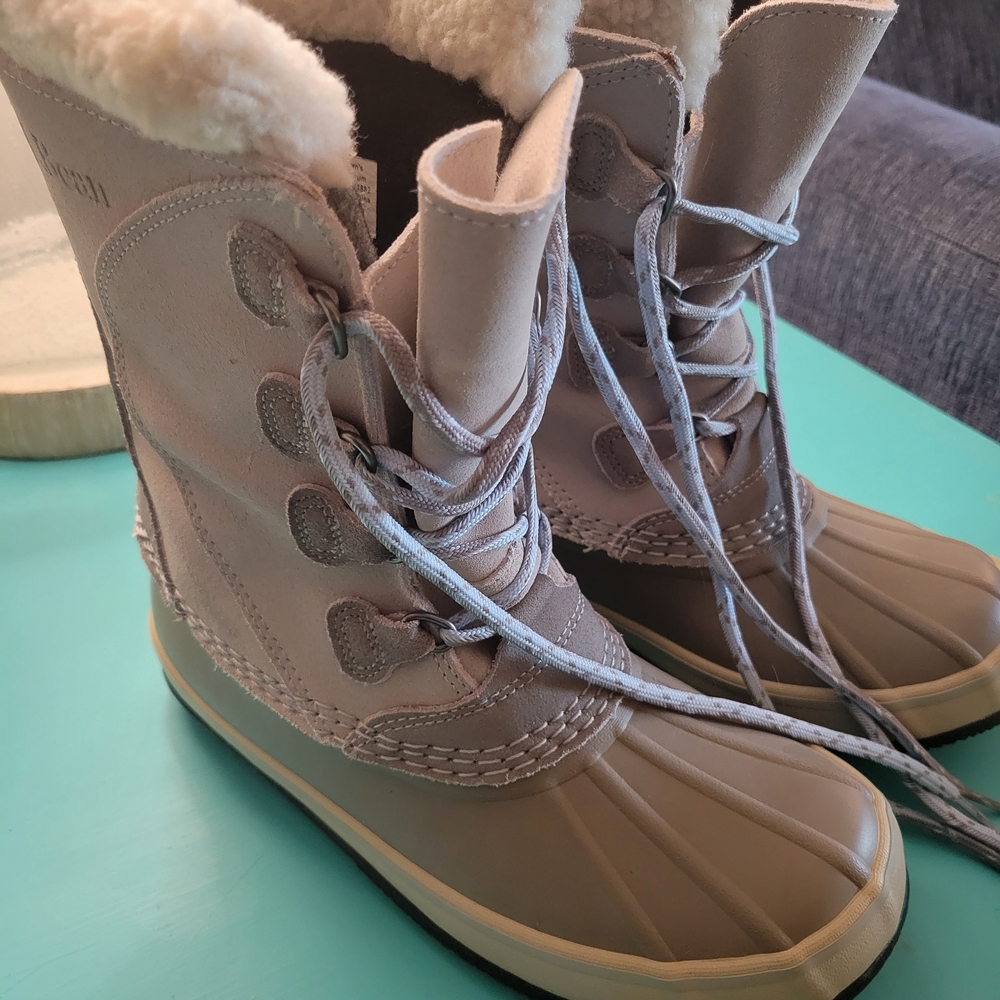 LL Bean 10in Lined Women Boot